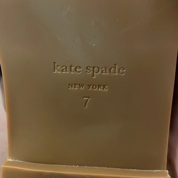 NWOT KATE SPADE BLACK PATENT LEATHER SIZE 7 - Picture 6 of 6